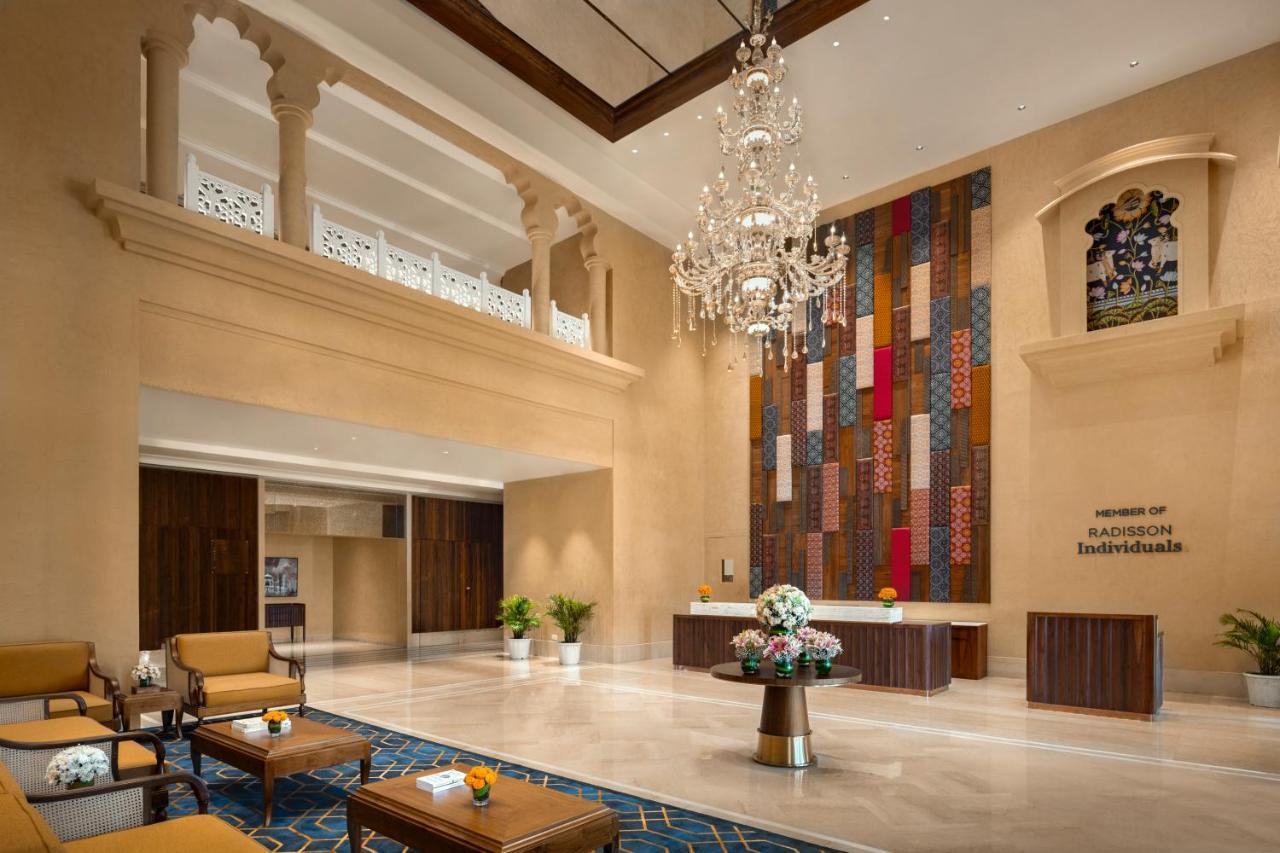 Uday Palace Navsari, A Member Of Radisson Individuals 外观 照片